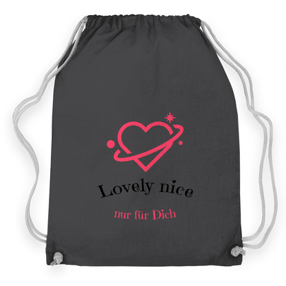 Turnbeutel -Druck mit Herz und "Lovely nice"-